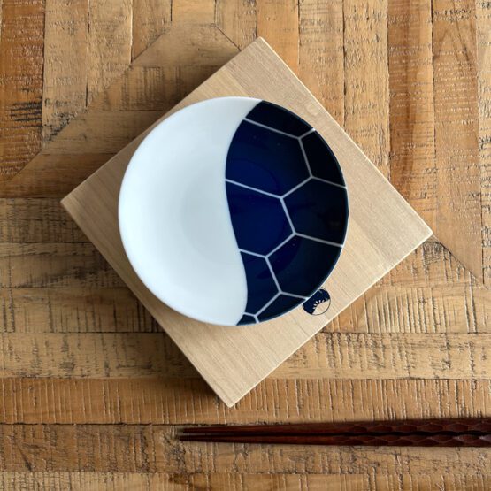 lot de cinq petite assiettes vintages – Image 6