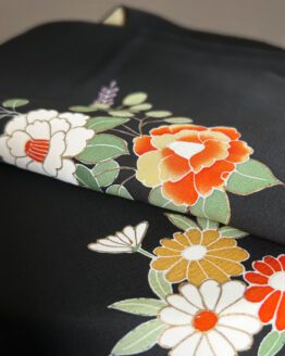 Haori Vintage Noir aux Délicates Pivoines