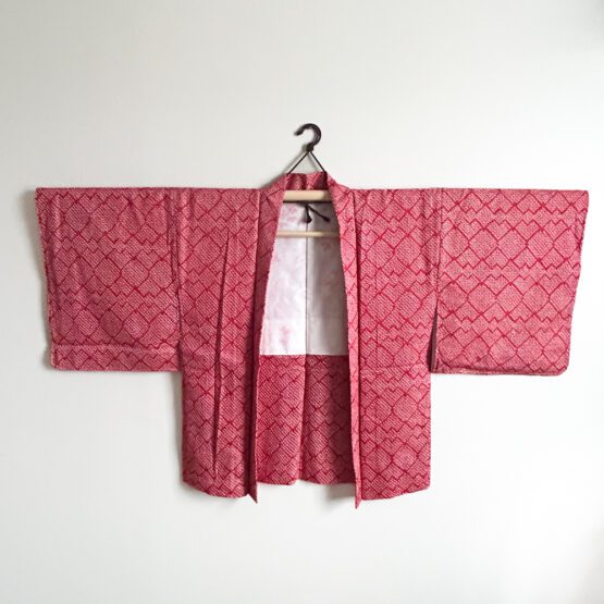 Rouge et Neige : Haori Vintage Shibori Éclatant – Image 2
