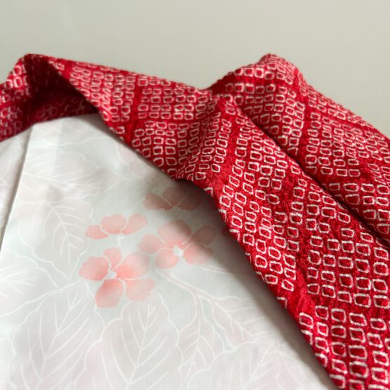 Rouge et Neige : Haori Vintage Shibori Éclatant – Image 9