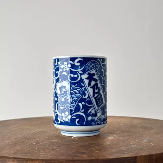 Tasse à thé à motif de sumo Onokuni