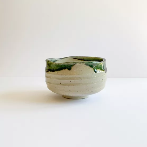 Bol à matcha en céramique Mino-yaki - La beauté de la nature et de la sérénité – Image 3