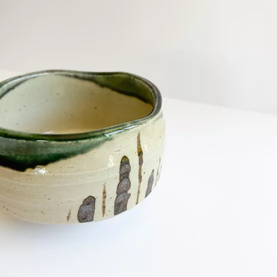 Bol à matcha en céramique Mino-yaki - La beauté de la nature et de la sérénité – Image 4