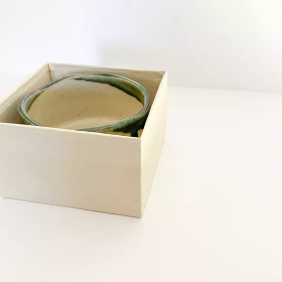 Bol à matcha en céramique Mino-yaki - La beauté de la nature et de la sérénité – Image 8