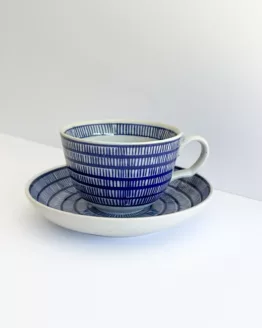 Artisanal Blue Cup & Saucer Set motif rayé