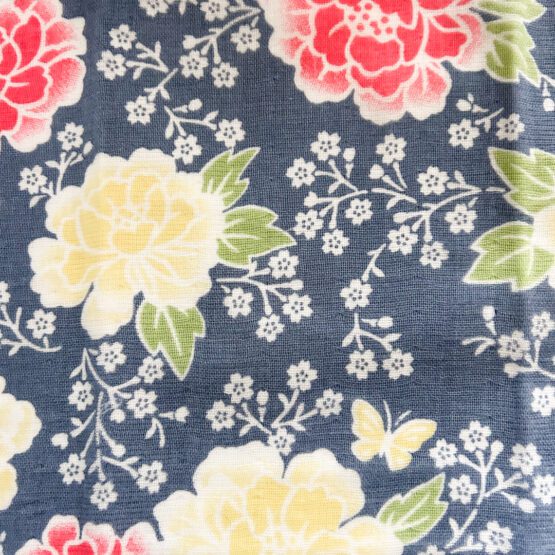 Serviettes Tenugui japonais en gaze douce – Set de 3 pièces avec motifs floraux de Sakura, Peony et Ume – Image 10