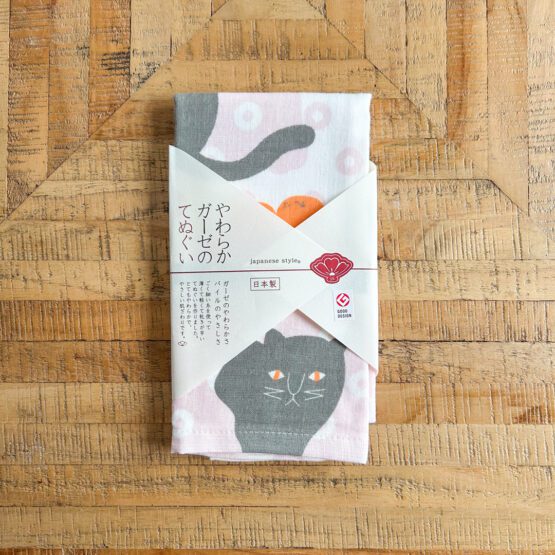 Serviettes Tenugui japonais en gaze douce – Set de 2 pièces avec motifs de こたつ猫 et 冬うさぎ – Image 2