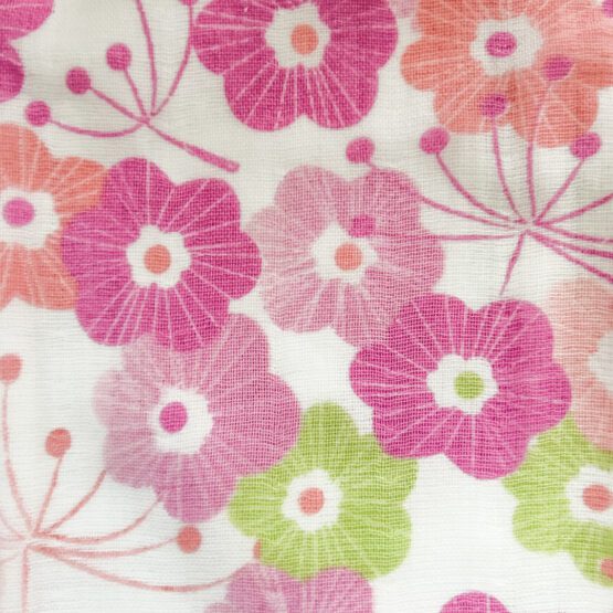 Serviettes Tenugui japonais en gaze douce – Set de 3 pièces avec motifs floraux de Sakura, Peony et Ume – Image 4