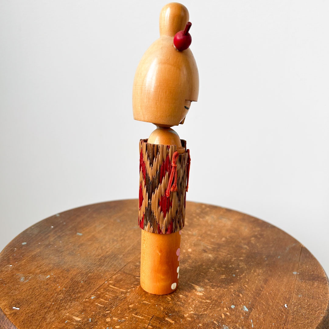 Kokeshi d'art traditionnelle Shusaku 13cm - Image 4