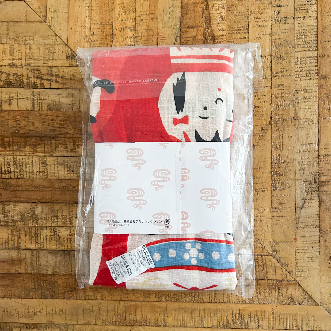 Rideau Noren Japonais Traditionnel "Mingei" – Motif Daruma, Kokeshi & Maneki-Neko 150x86cm - Image 3